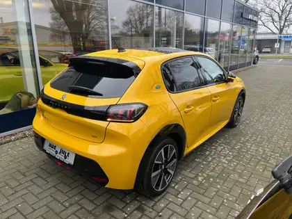 Annonce voiture d'occasion Peugeot e-208 - CARADIZE