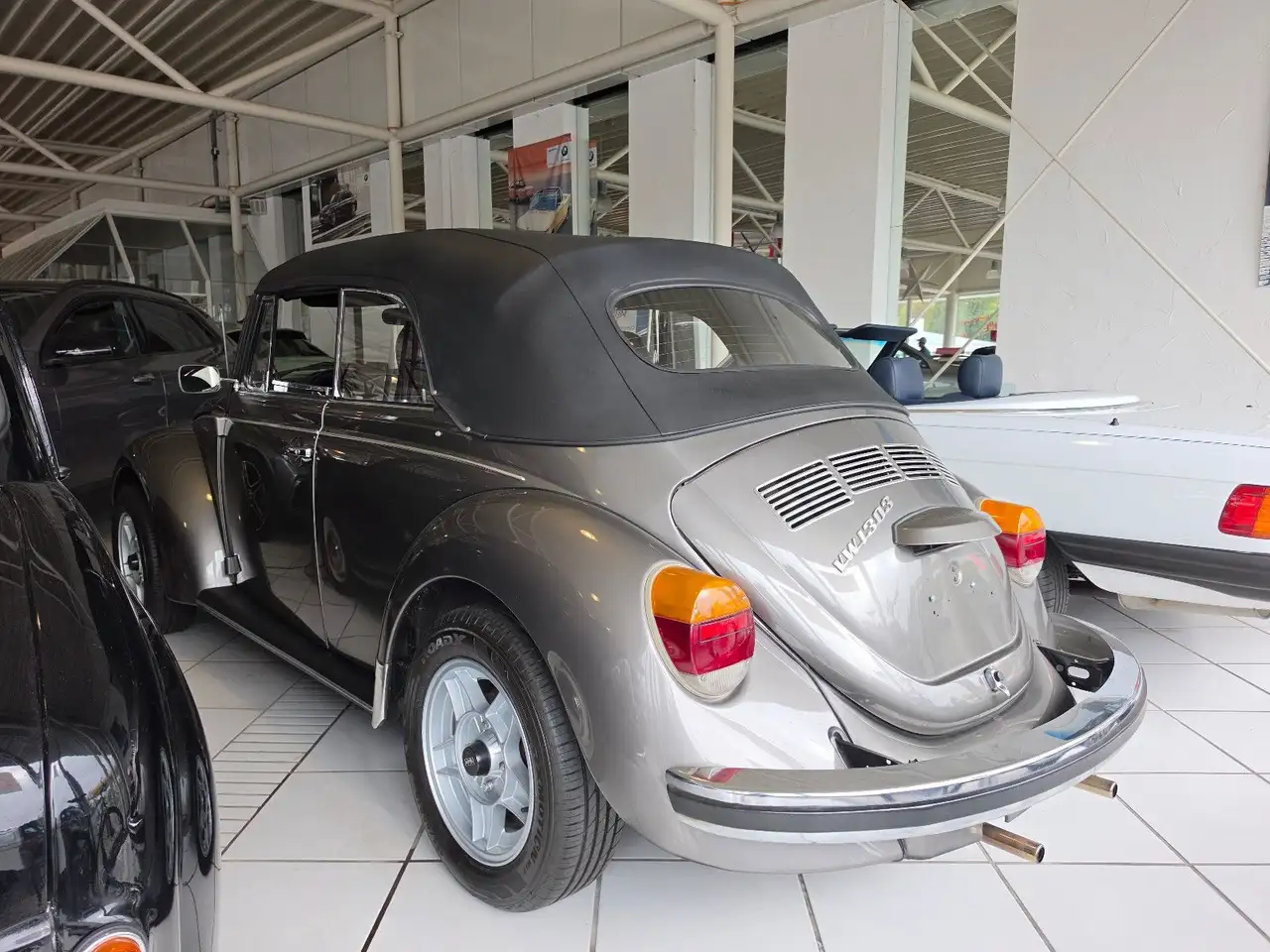 Volkswagen Käfer 1303 Cabrio+LEDER+TÜV 06/27+H-KENNZEICHEN+, foto 6