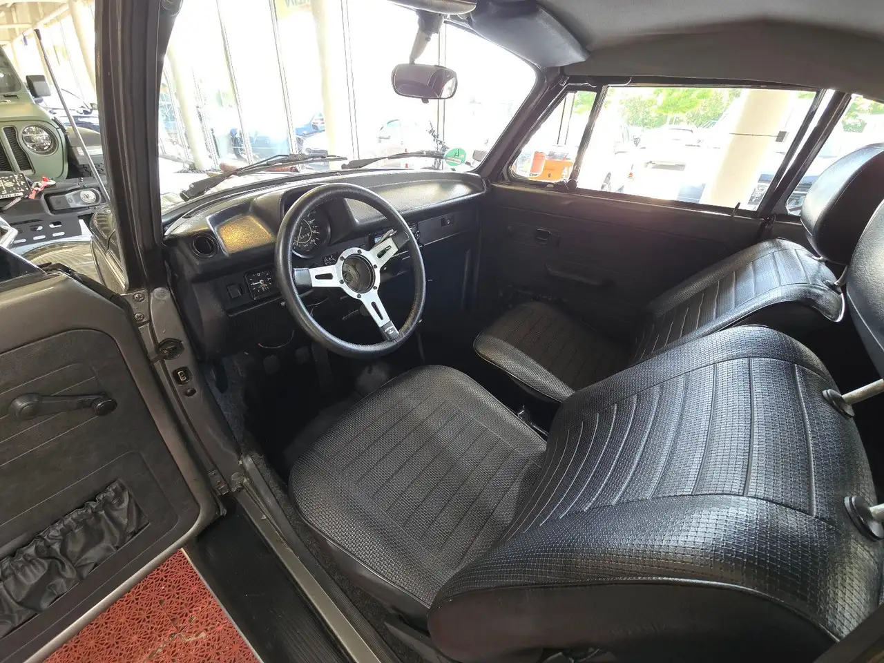 Volkswagen Käfer 1303 Cabrio+LEDER+TÜV 06/27+H-KENNZEICHEN+, foto 11