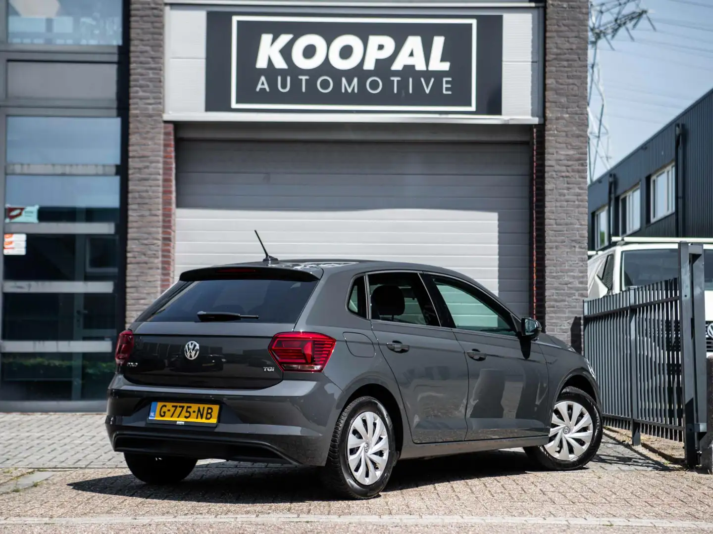Volkswagen Polo 1.0 TGI Comfortline | Carplay | Navi | CNG Grijs - 2