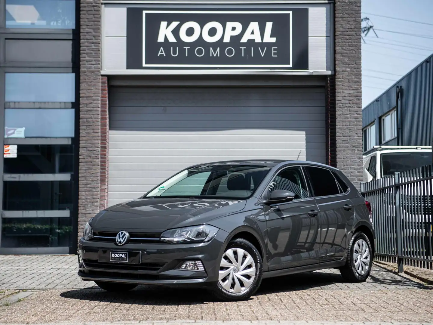 Volkswagen Polo 1.0 TGI Comfortline | Carplay | Navi | CNG Grijs - 1