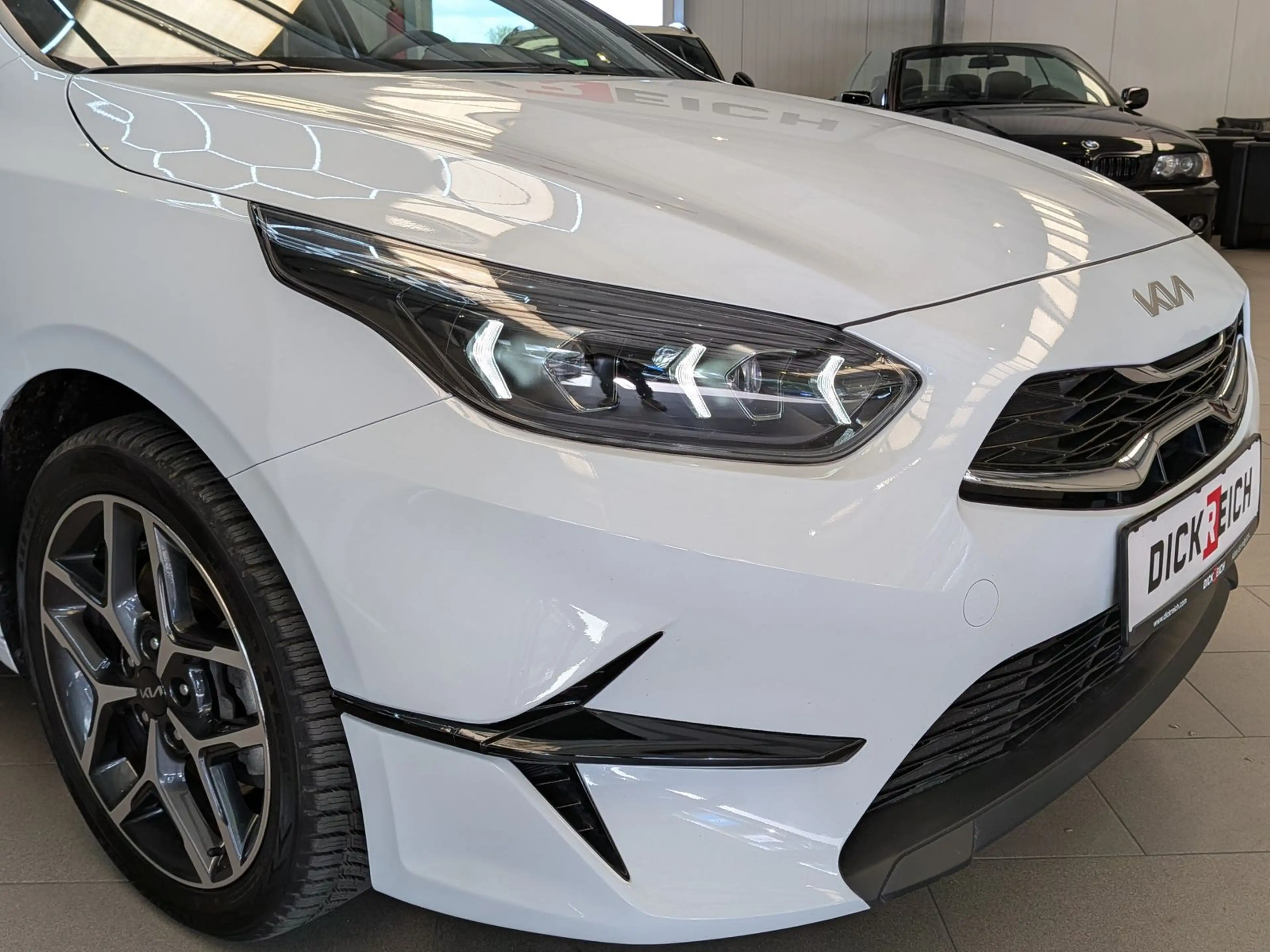 Kia Ceed / cee'd 1.5 DCT Spirit JBL Temp LED Cam ACC — photo 9