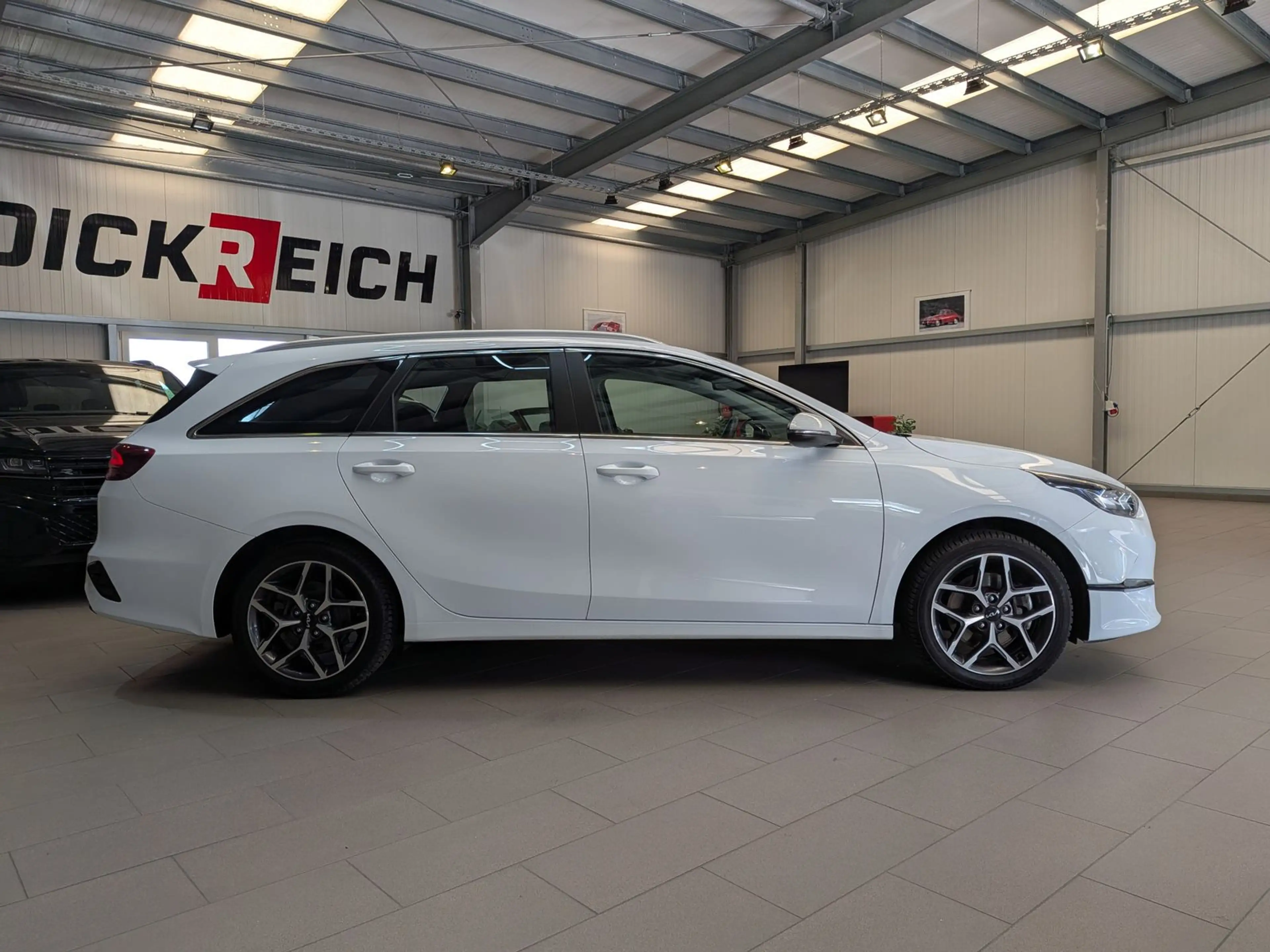 Kia Ceed / cee'd 1.5 DCT Spirit JBL Temp LED Cam ACC — photo 2