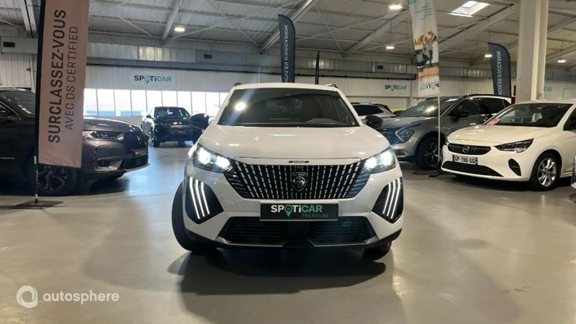 Peugeot 2008 1.2 Hybrid 145ch Allure e-DCS6 - 2