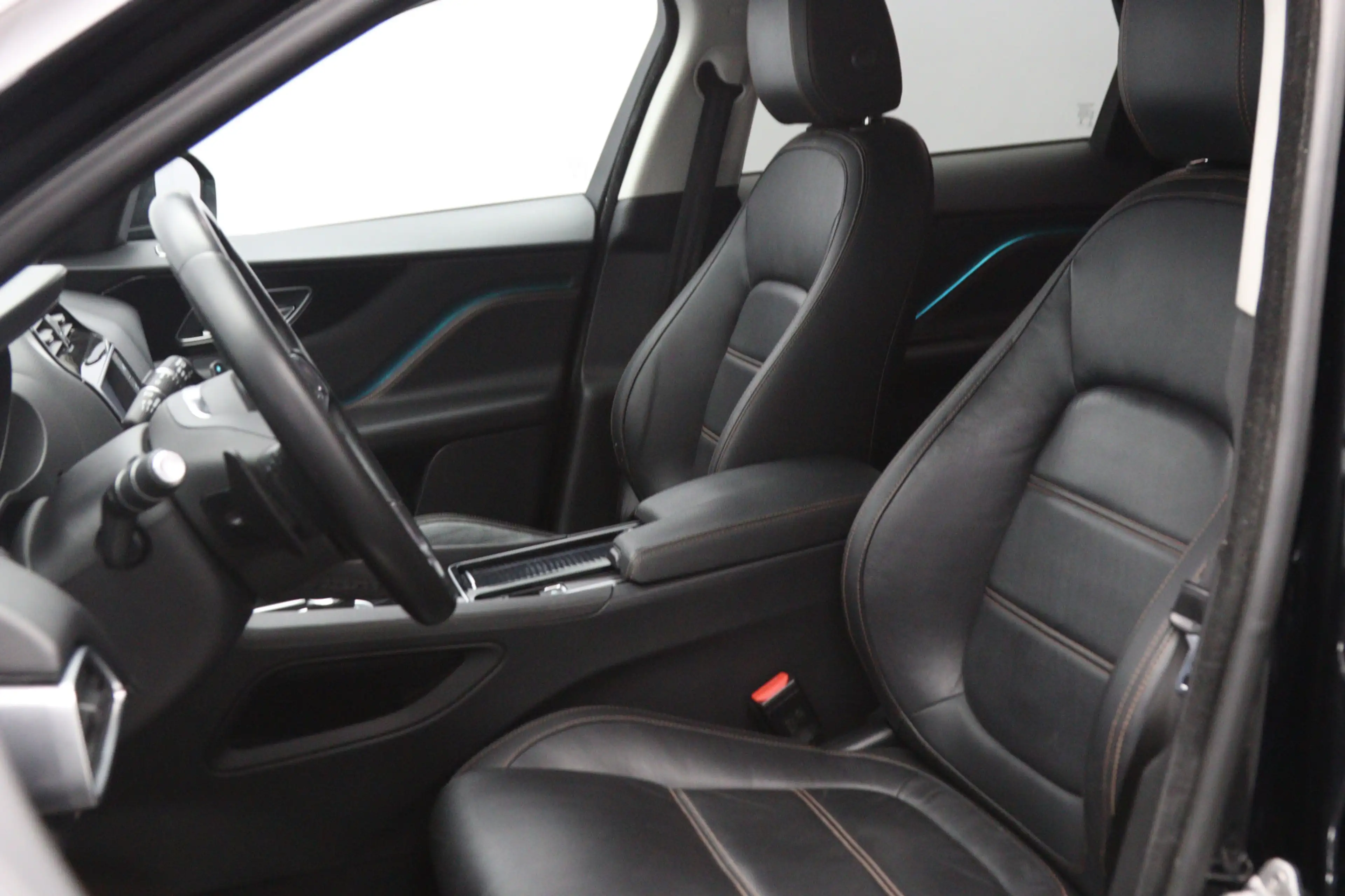 Jaguar F-Pace 2.0 Prestige AWD 20d 180 PK Automaat, Cruise Contr — photo 3