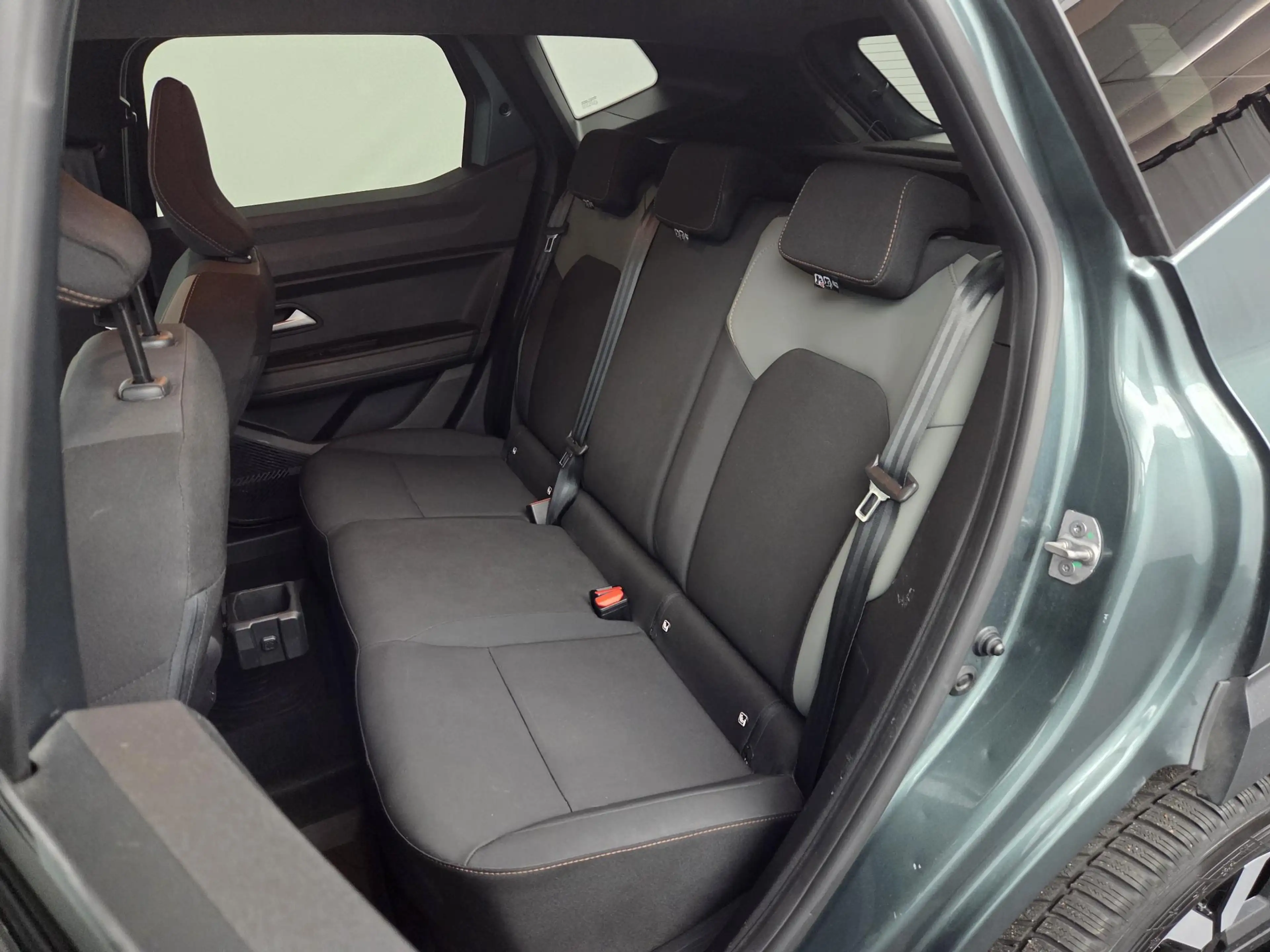 Dacia Duster TCe 130 mild hybrid 4x4 Extreme | Trekhaak | Camer — photo 11