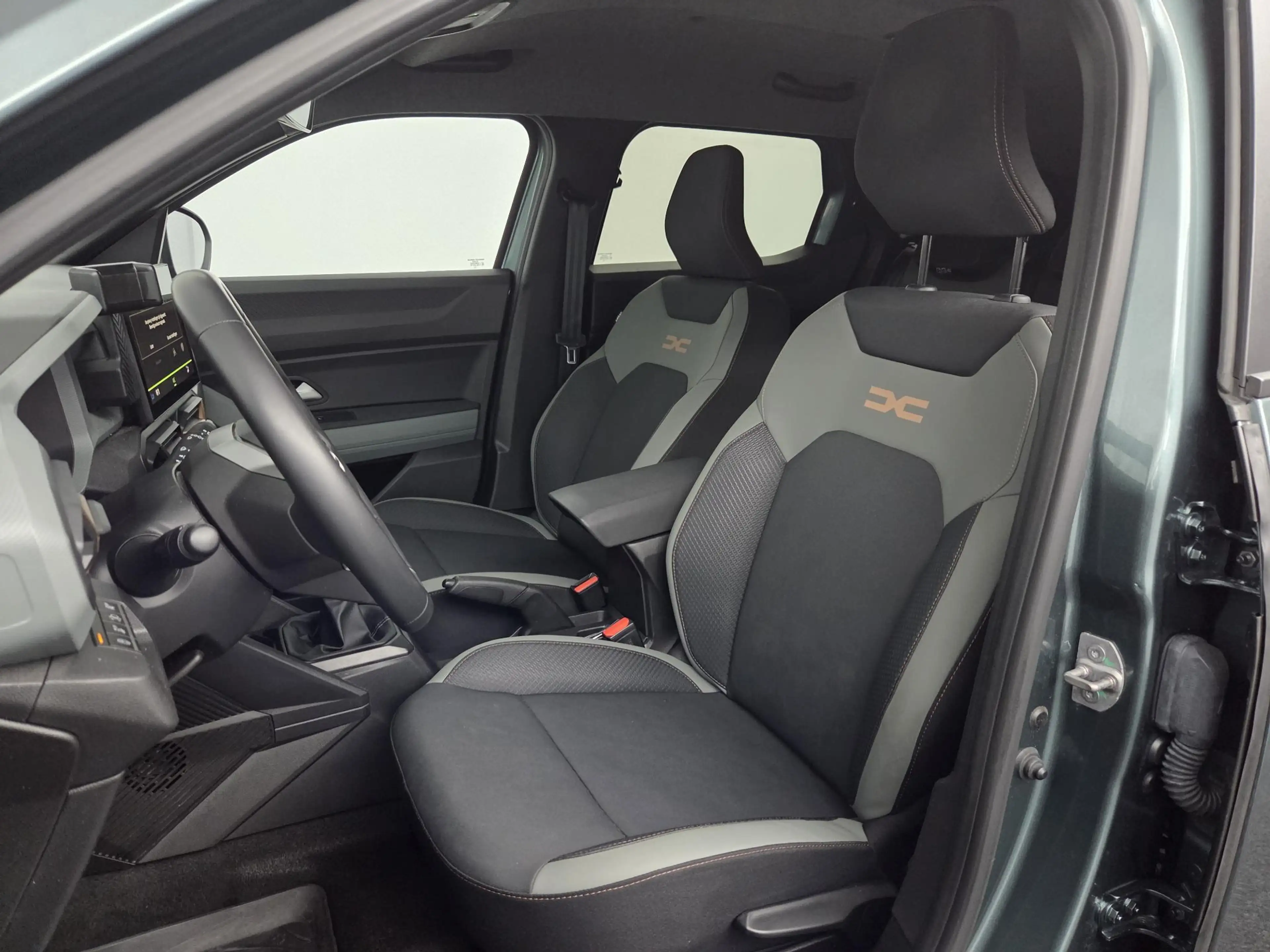 Dacia Duster TCe 130 mild hybrid 4x4 Extreme | Trekhaak | Camer — photo 7
