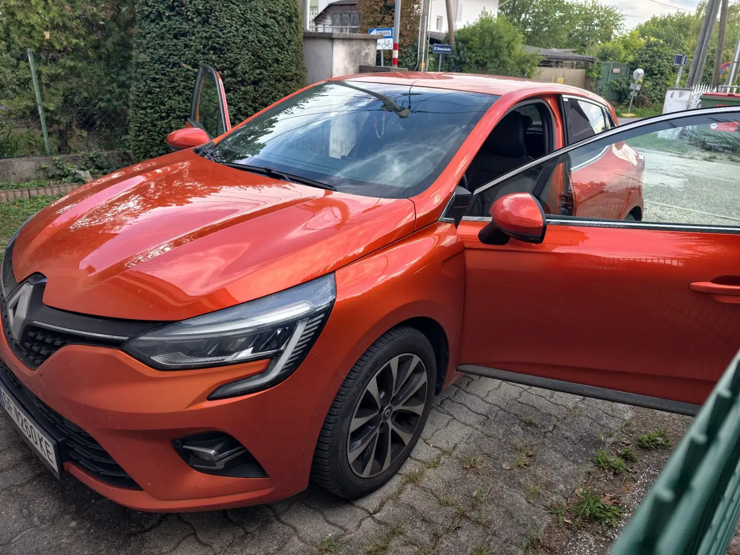 Renault Clio TCe 100 Limited - 1