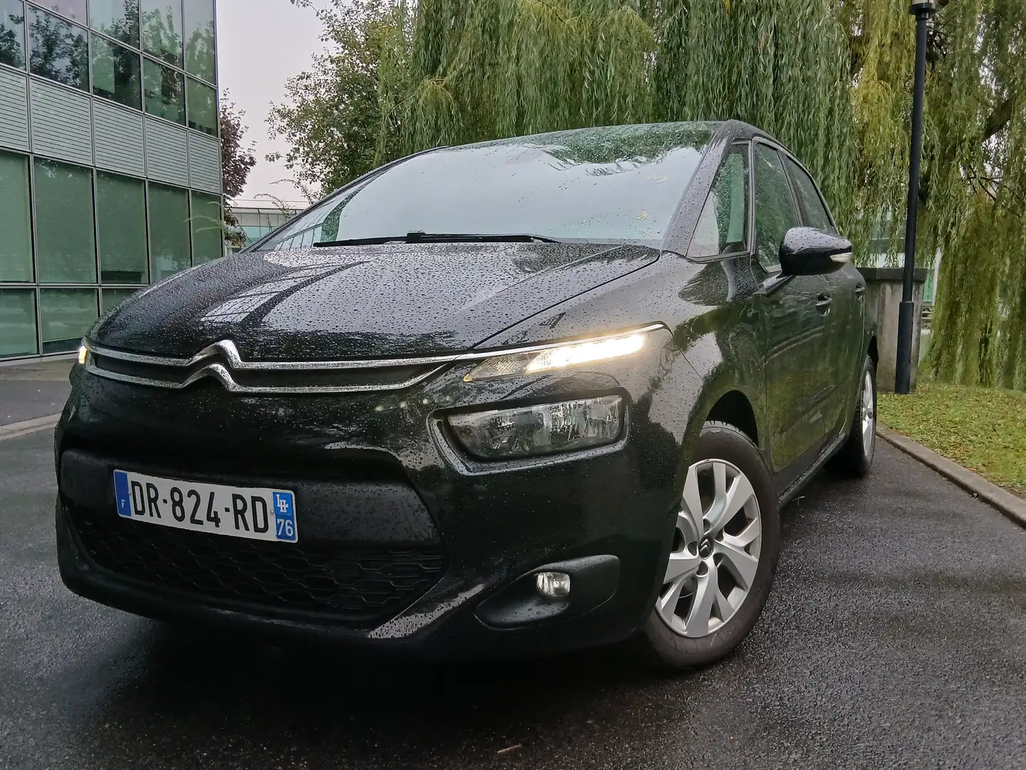 Citroen C4 Picasso PureTech 130ch S&S Confort Noir - 1