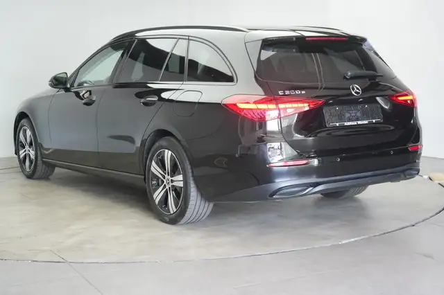 Mercedes-Benz C-Class view 5