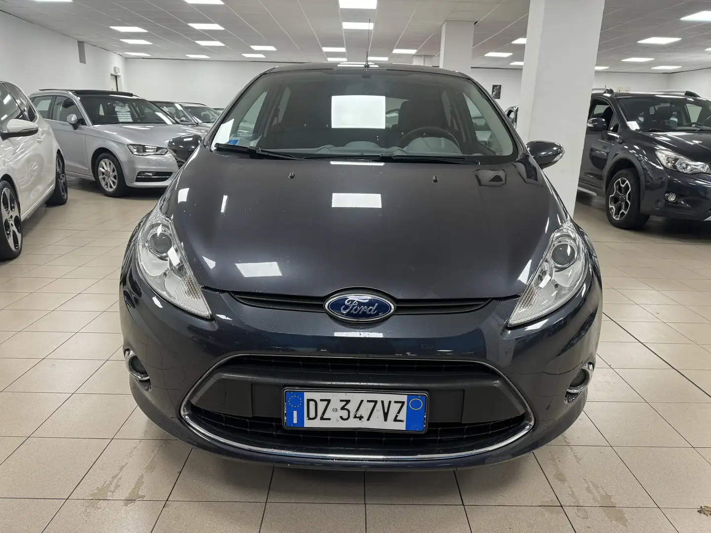 Ford Fiesta Fiesta VI 2008 5p 1.2 16v Titanium 82cv Blauw - 2