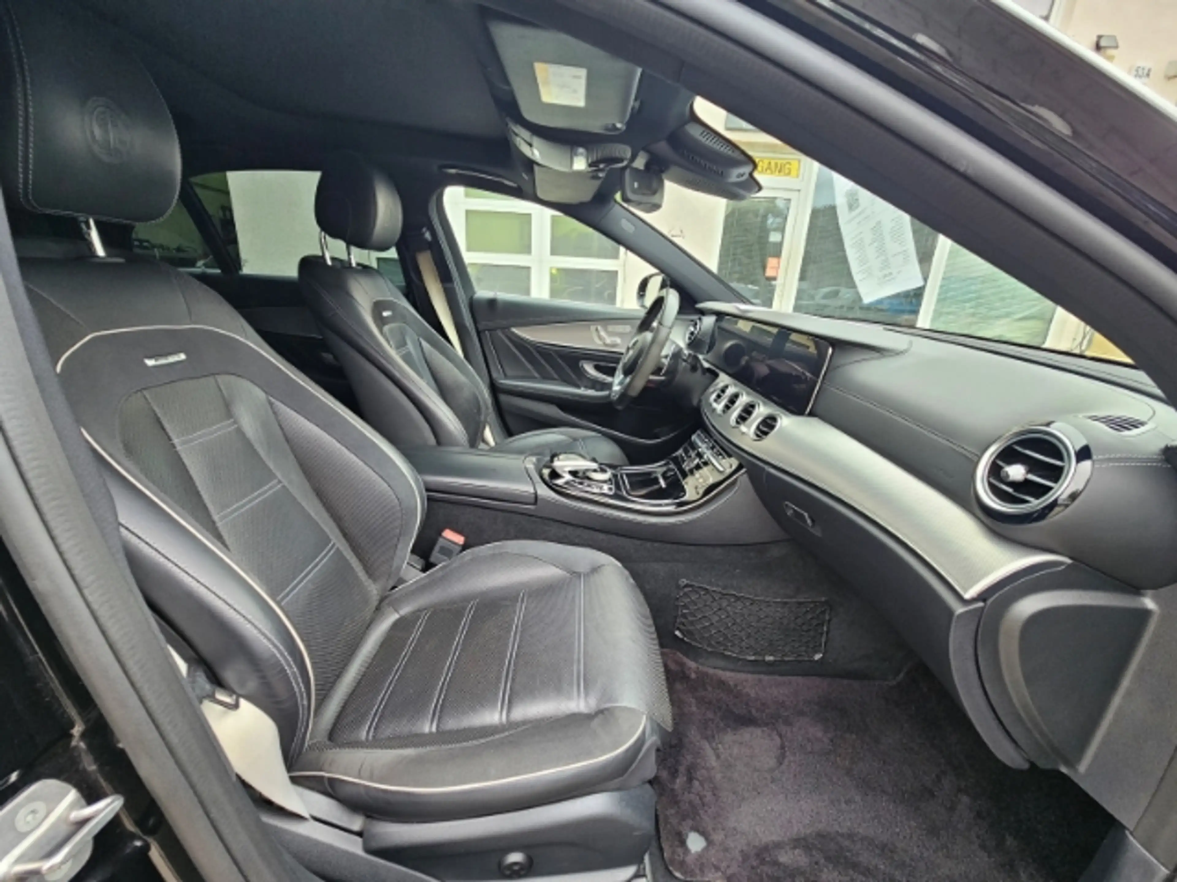 Mercedes-Benz E 63 AMG S 4Matic+ — photo 7