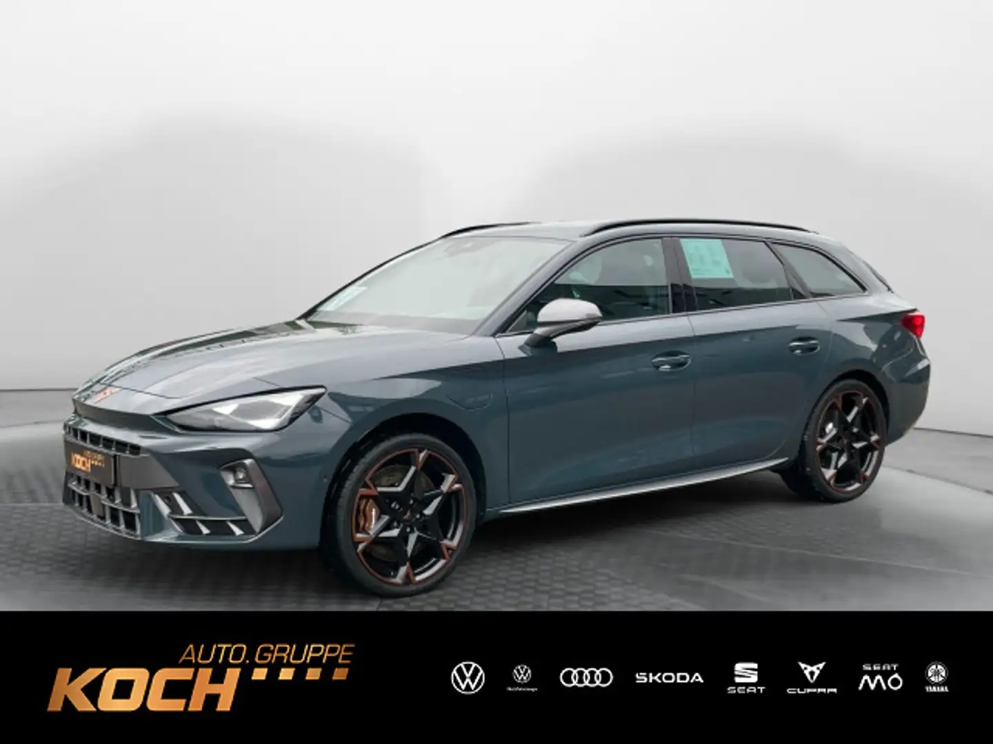 CUPRA Leon Sportstourer VZ Extreme 1.5 e-HYBRID 200 kW Blau - 1