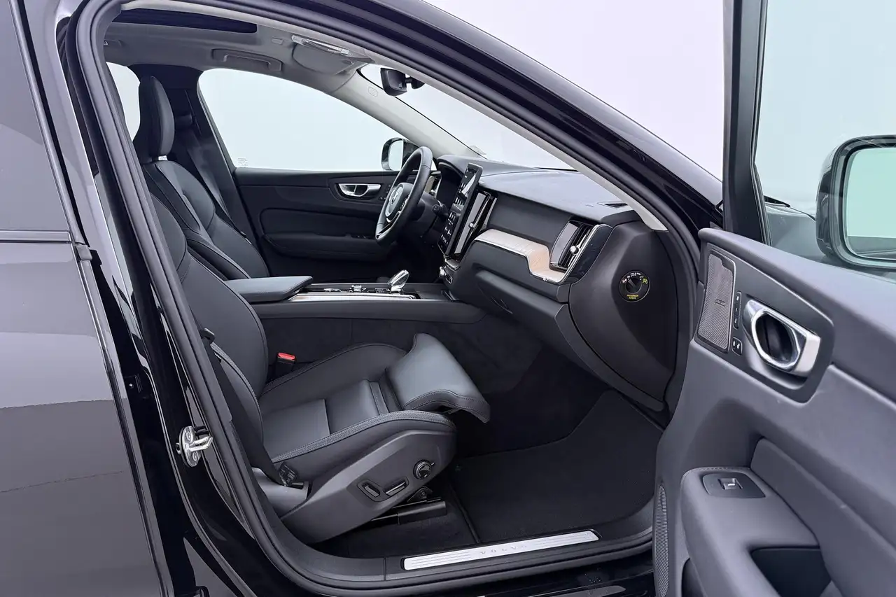 Volvo XC60 2026