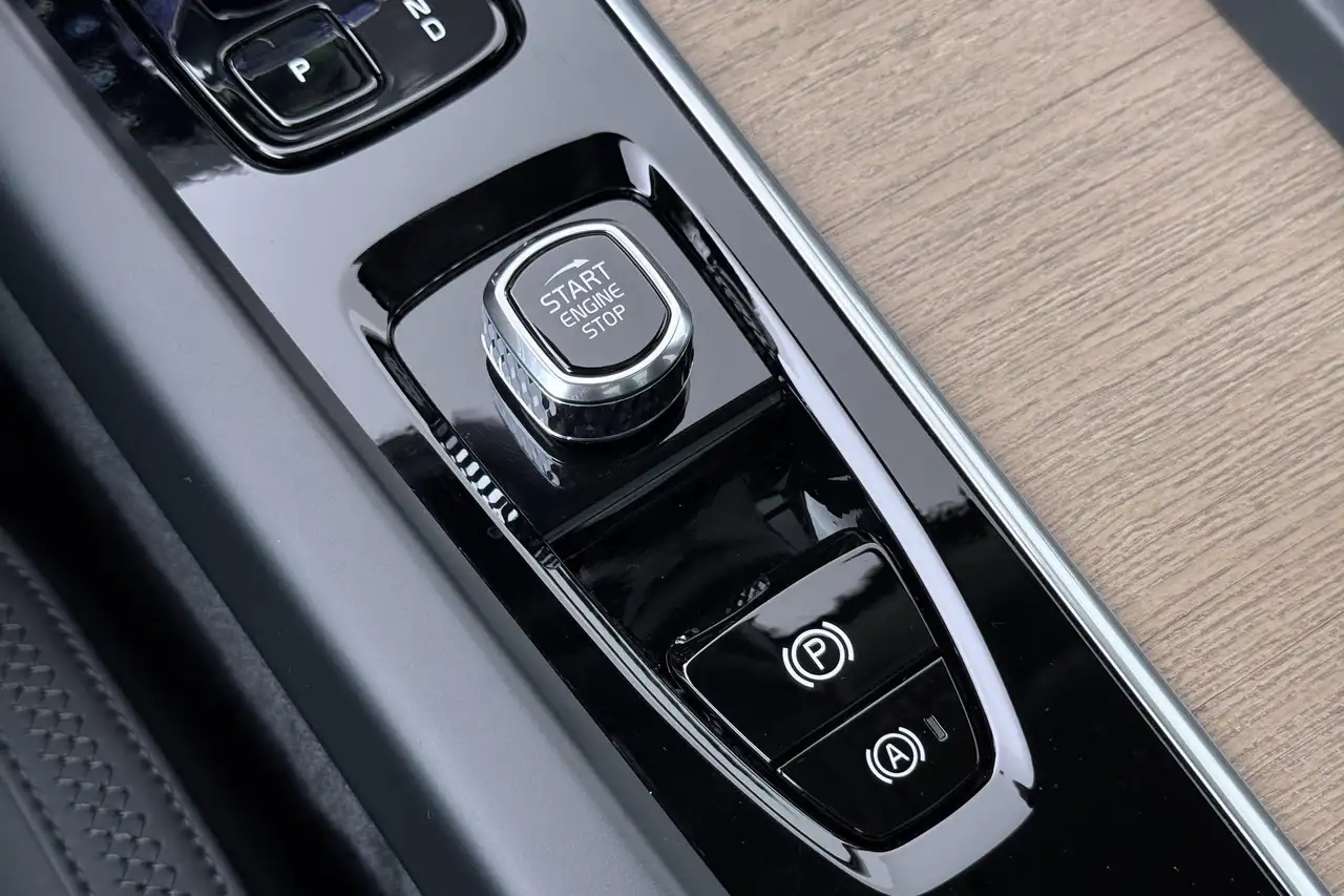 Volvo XC60 2026 — фото 37