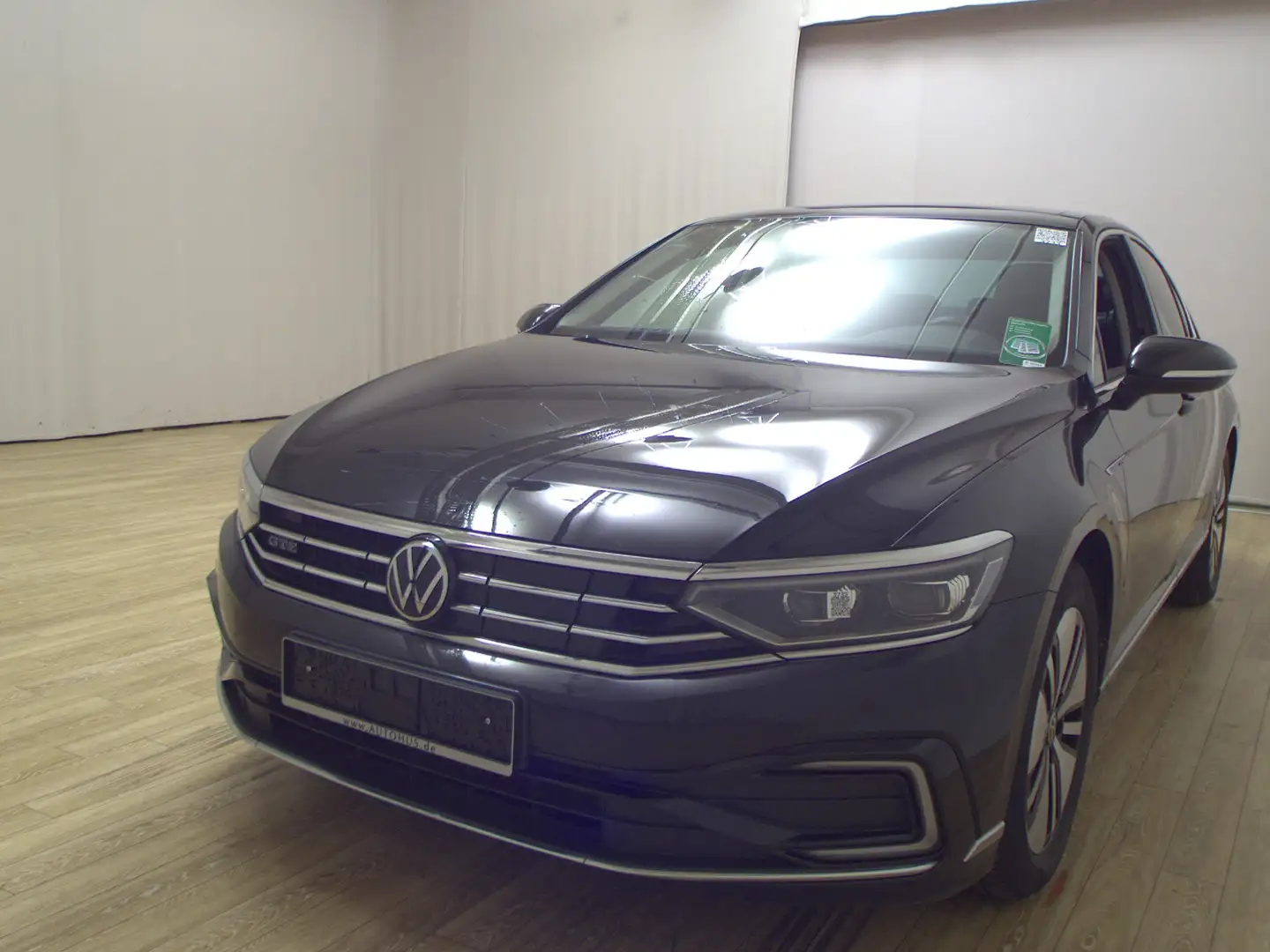 Volkswagen Passat GTE 1.4 TSI Leder Navi LED AID Pano RfK Schwarz - 2
