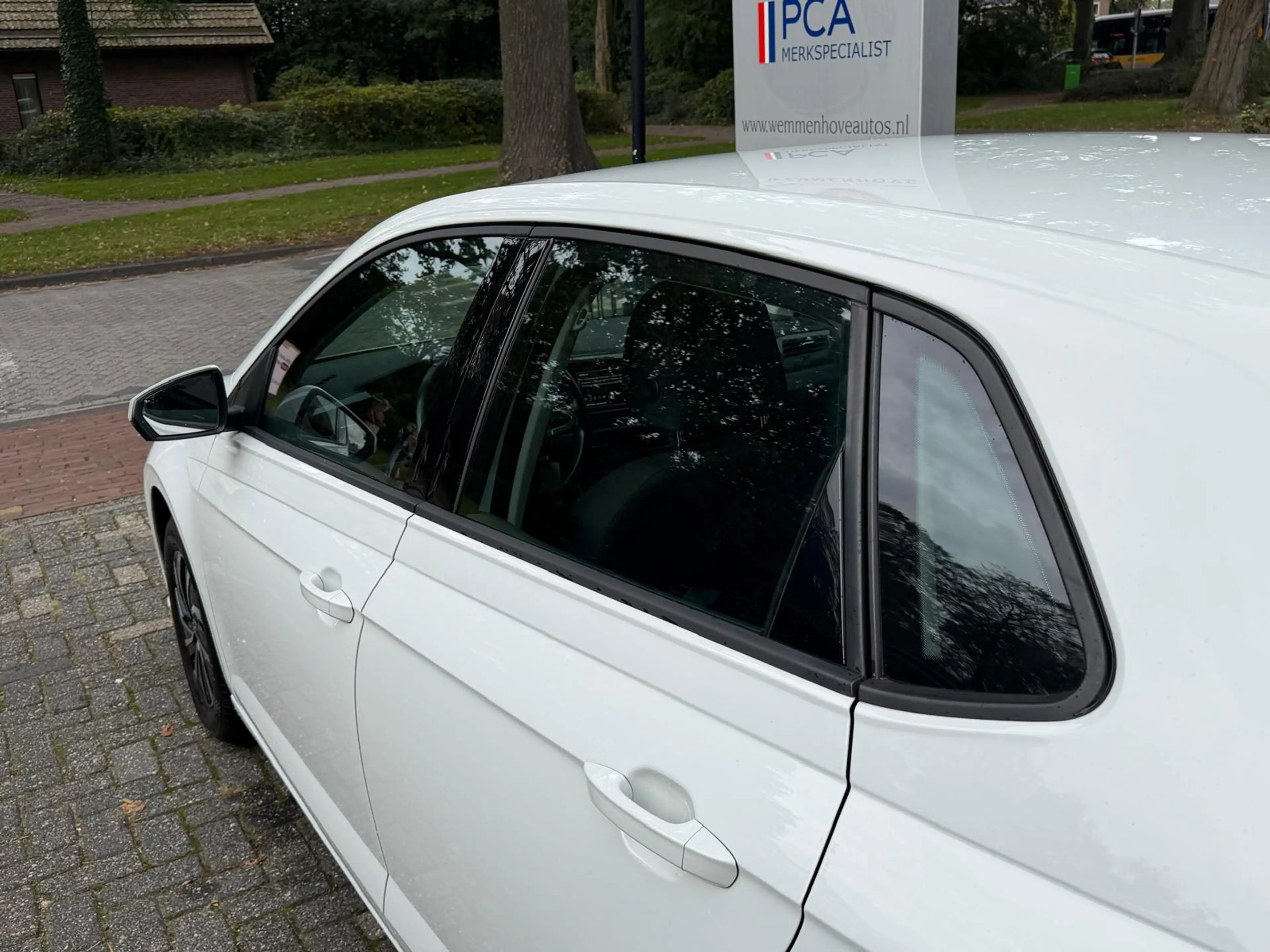 Volkswagen Polo 1.0 TSI Life — photo 33