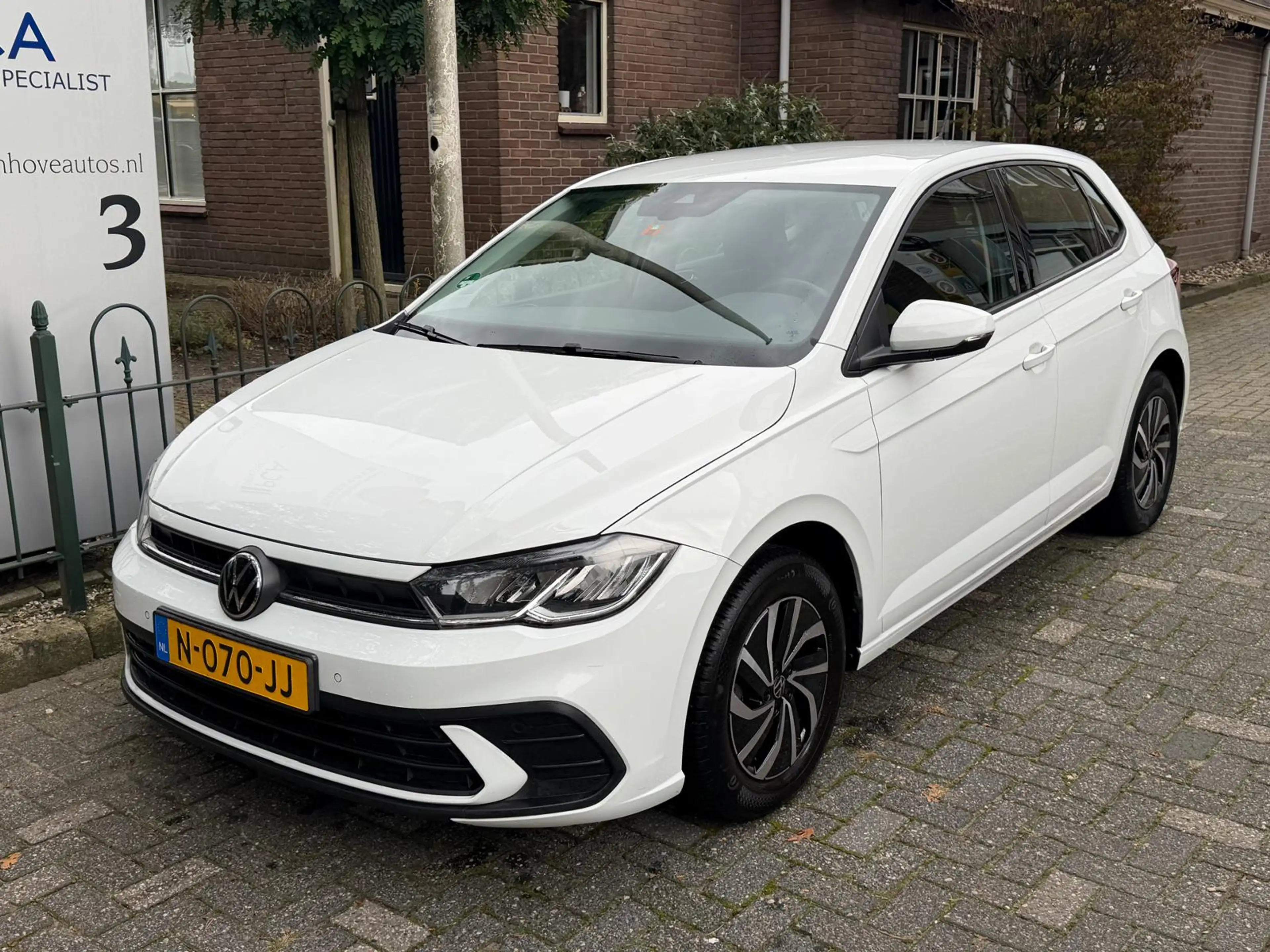 Volkswagen Polo 1.0 TSI Life — photo 3