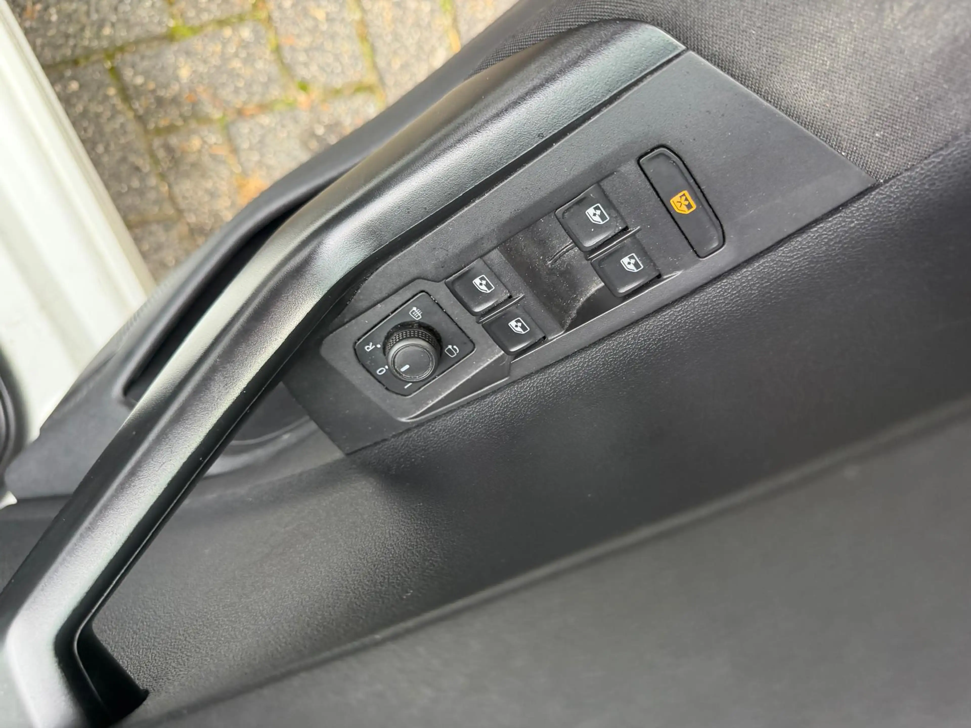 Volkswagen Polo 1.0 TSI Life — photo 12