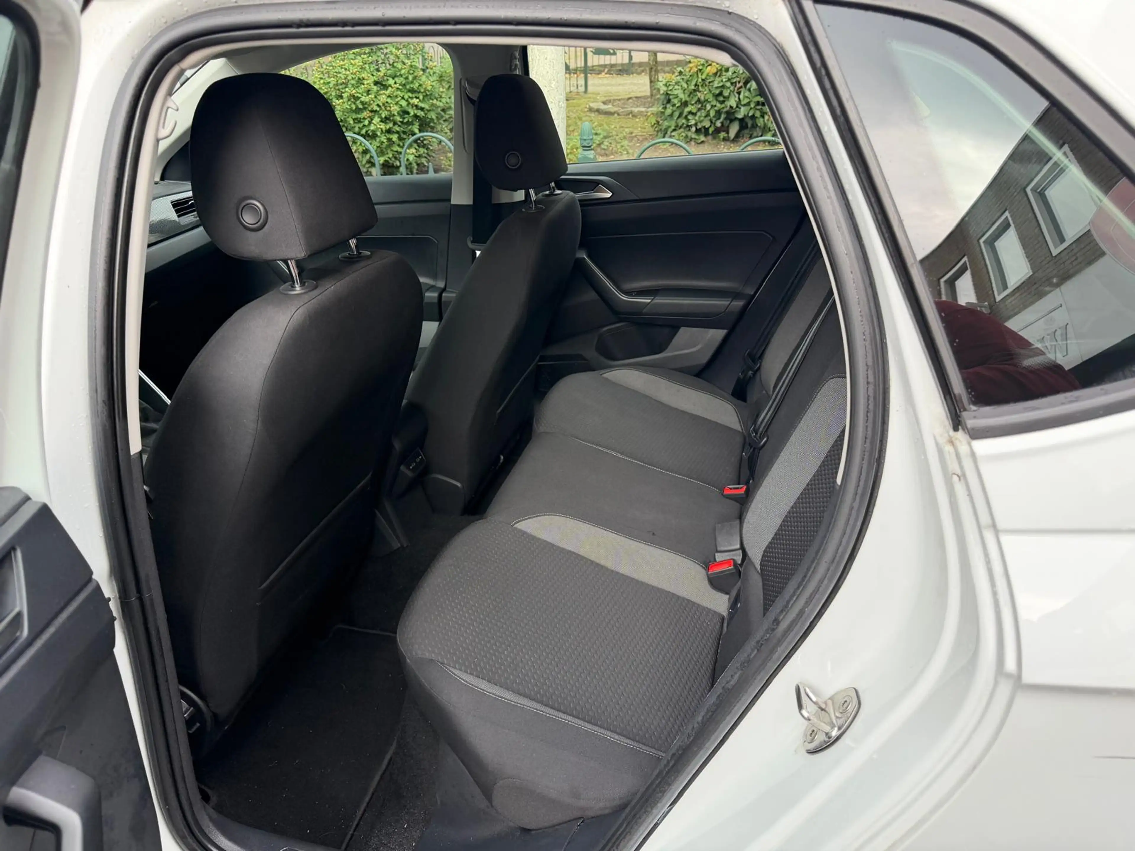 Volkswagen Polo 1.0 TSI Life — photo 30