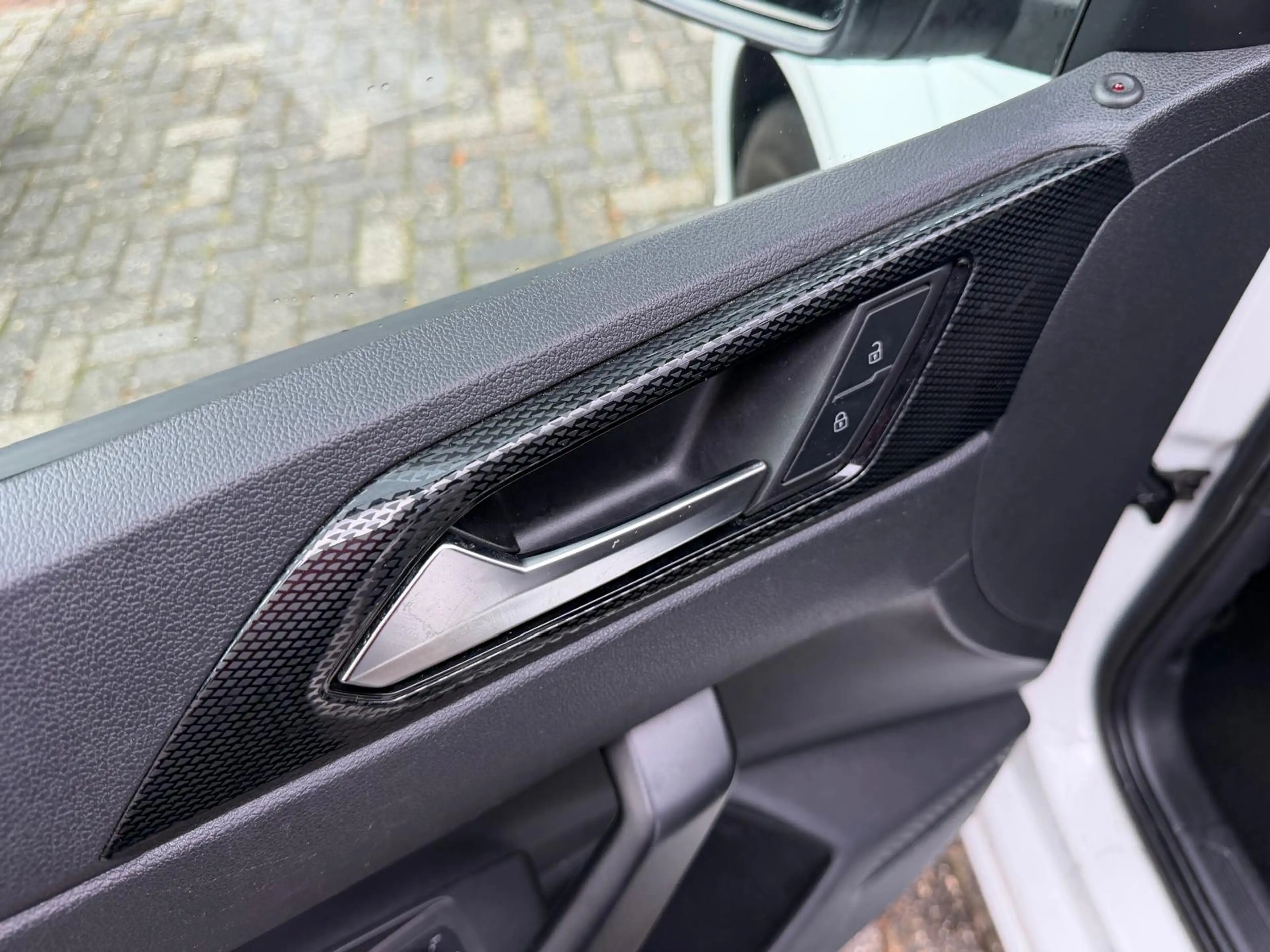 Volkswagen Polo 1.0 TSI Life — photo 11
