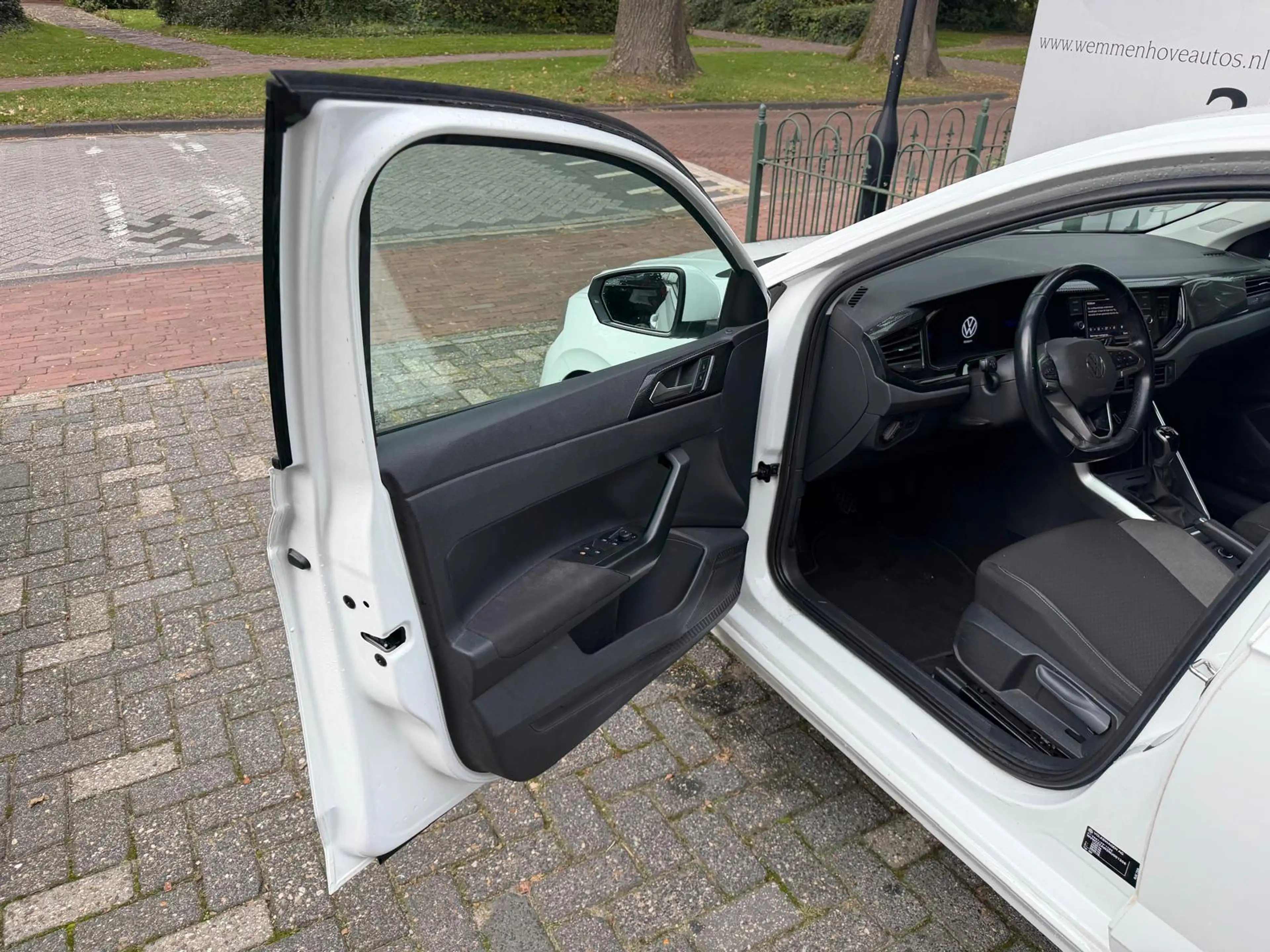 Volkswagen Polo 1.0 TSI Life — photo 10