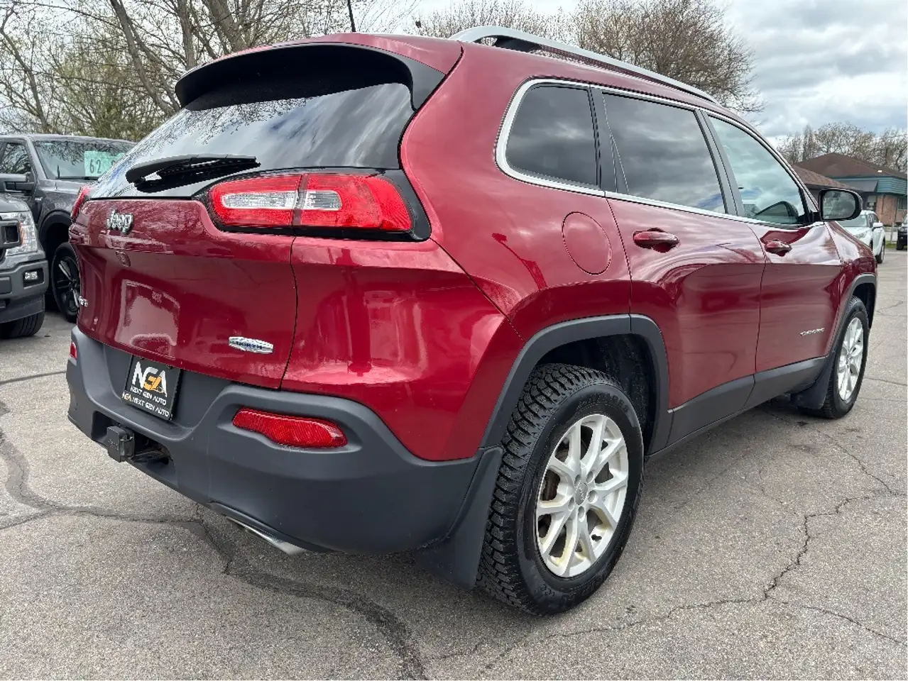 Jeep Cherokee снимка Jeep Cherokee