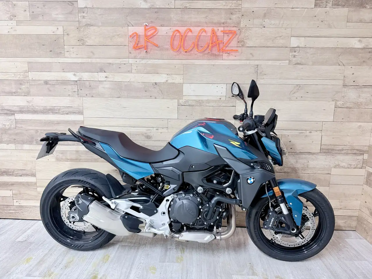 BMW F 900 R