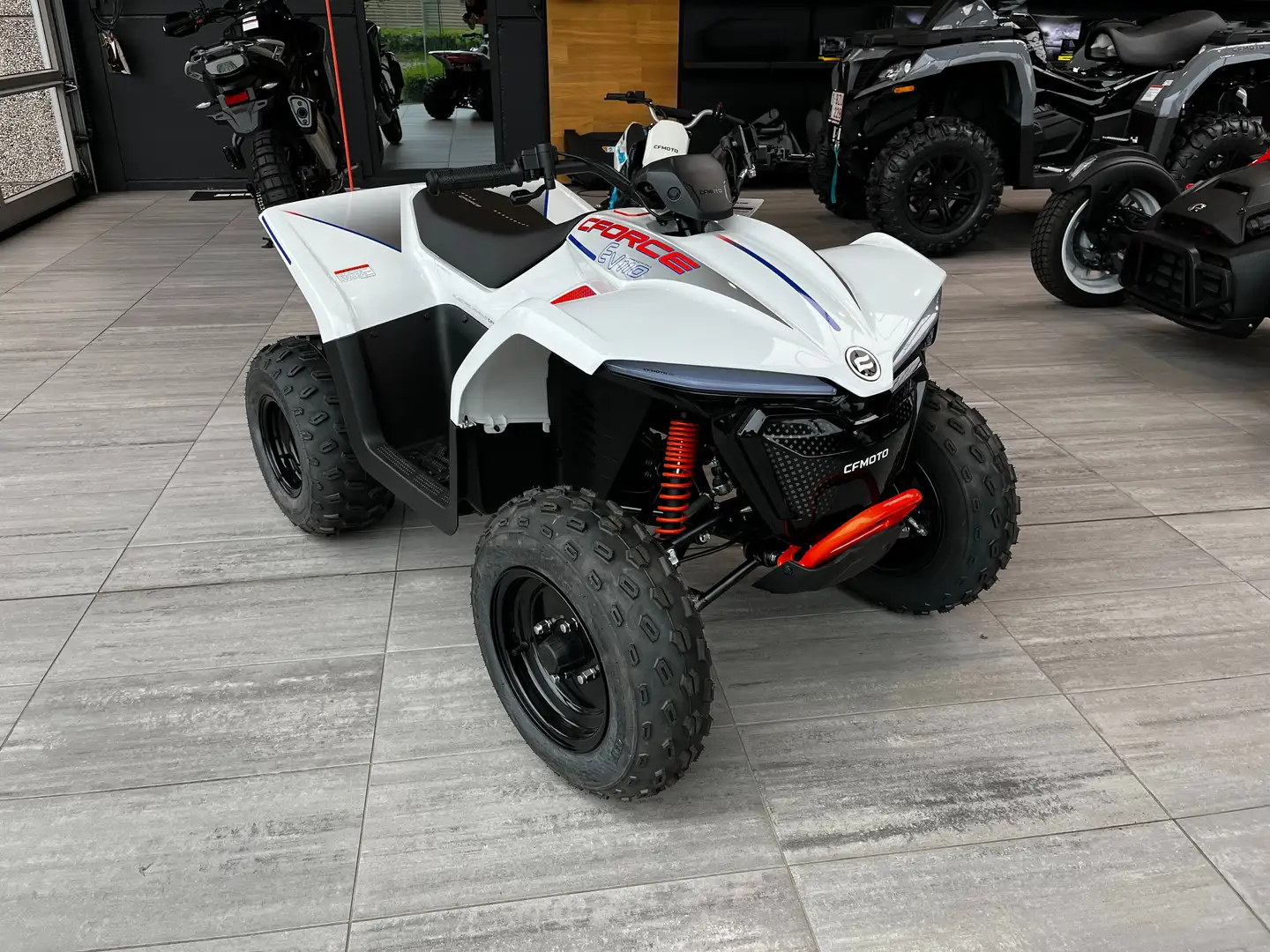 CFMOTO CFORCE 110 EV // elektrische kinderquad Bianco - 1
