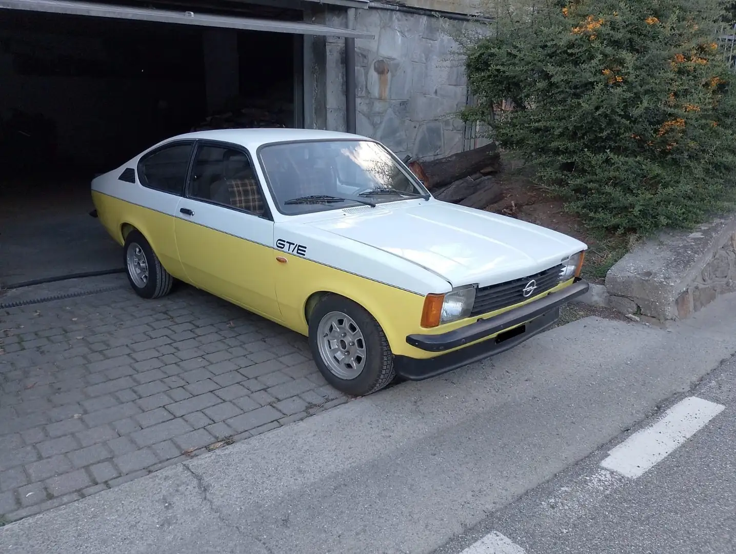 Opel Kadett GTE 2.0 Bianco - 1