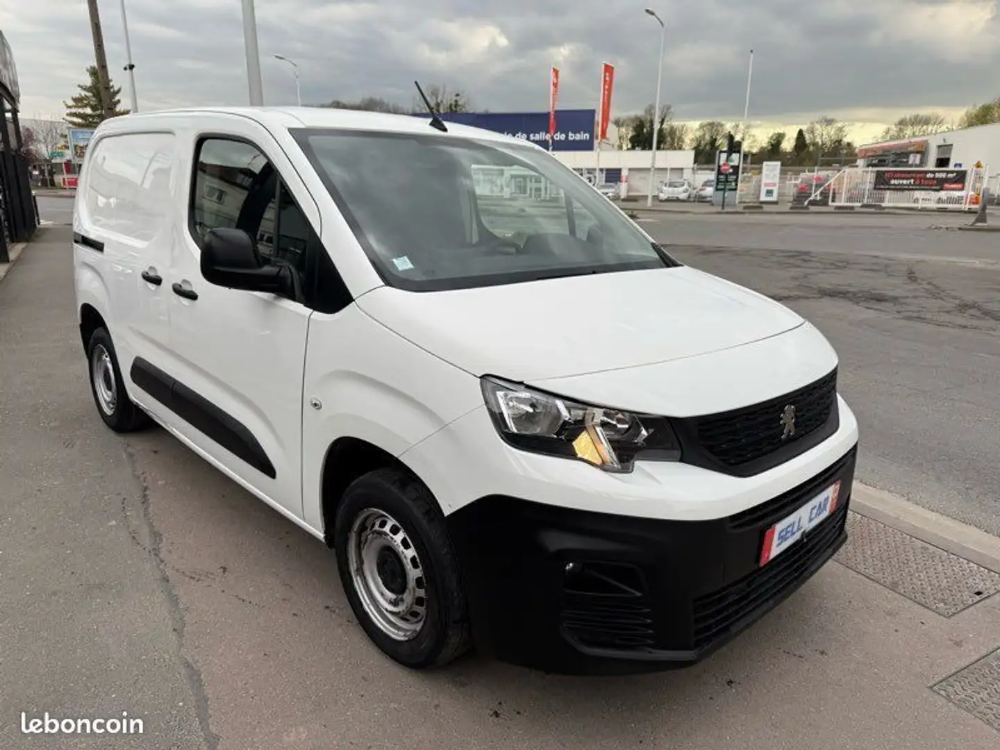 Peugeot Partner 1.5 bluehdi Premium 9083 HT Blanc - 2