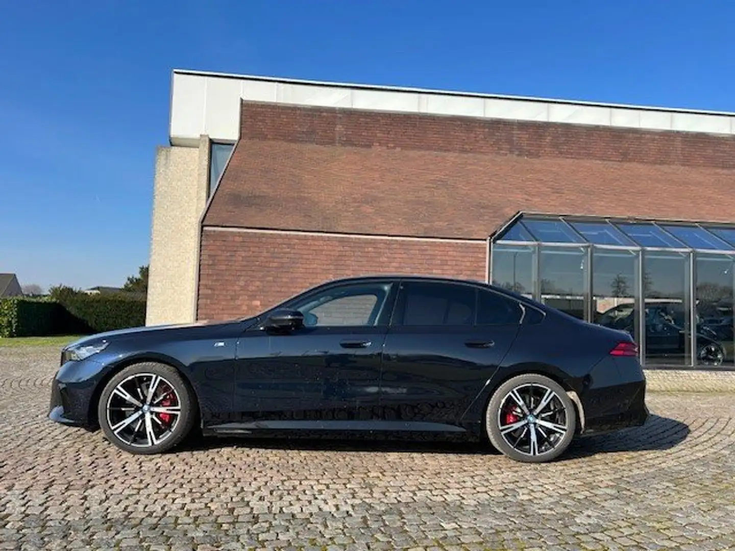 BMW i5 eDrive40  M Sportpakket Černá - 2