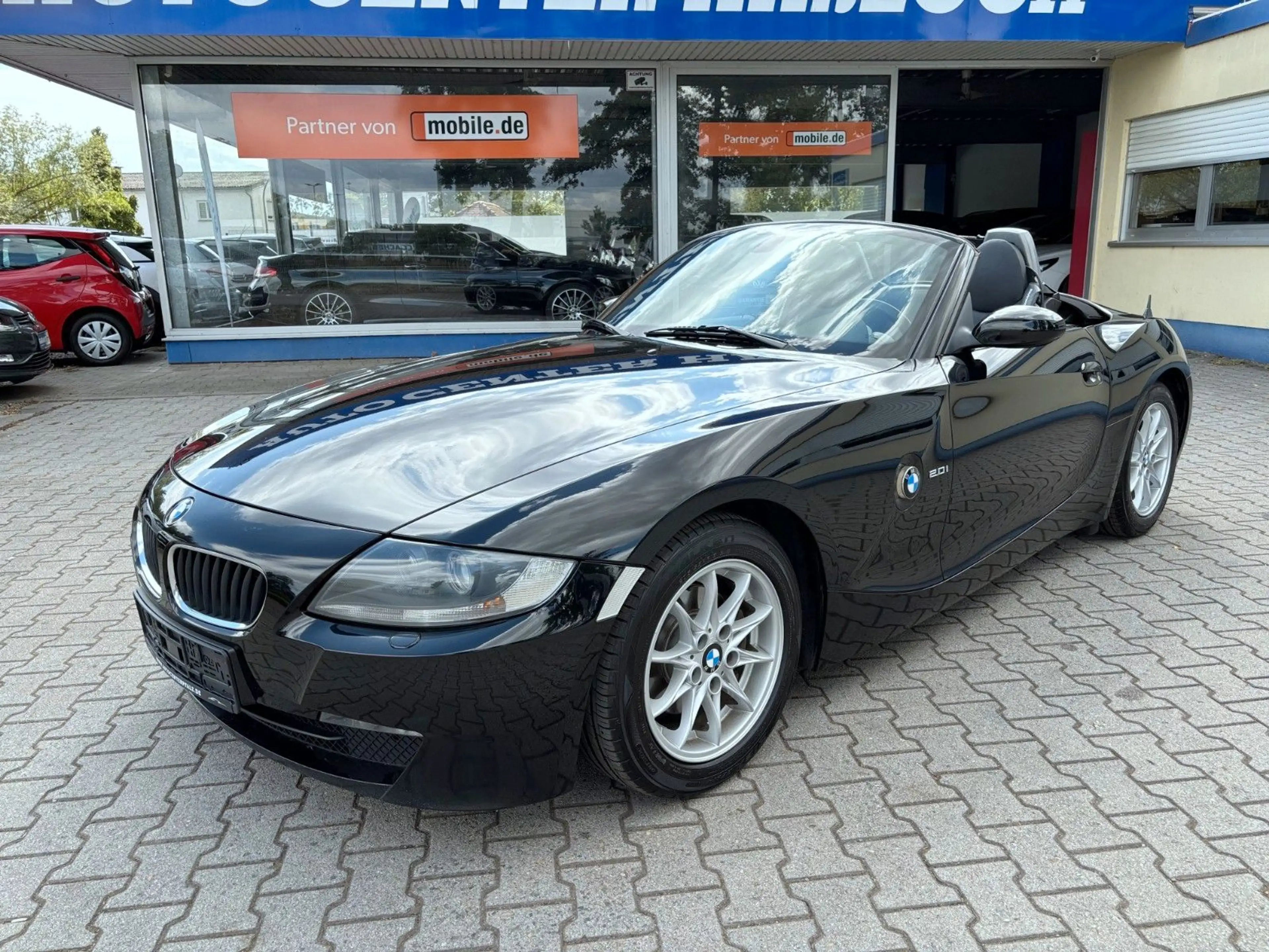 BMW Z4 Roadster 2.0 i M-Paket2*Leder*Navi*Xenon*PDC* — photo 15