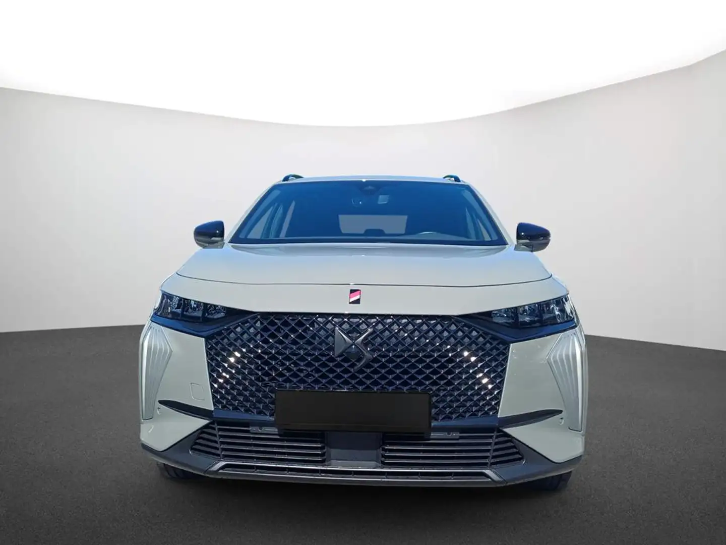 DS Automobiles DS 7 Crossback BlueHDi 130 Performance Line+ Grau - 2