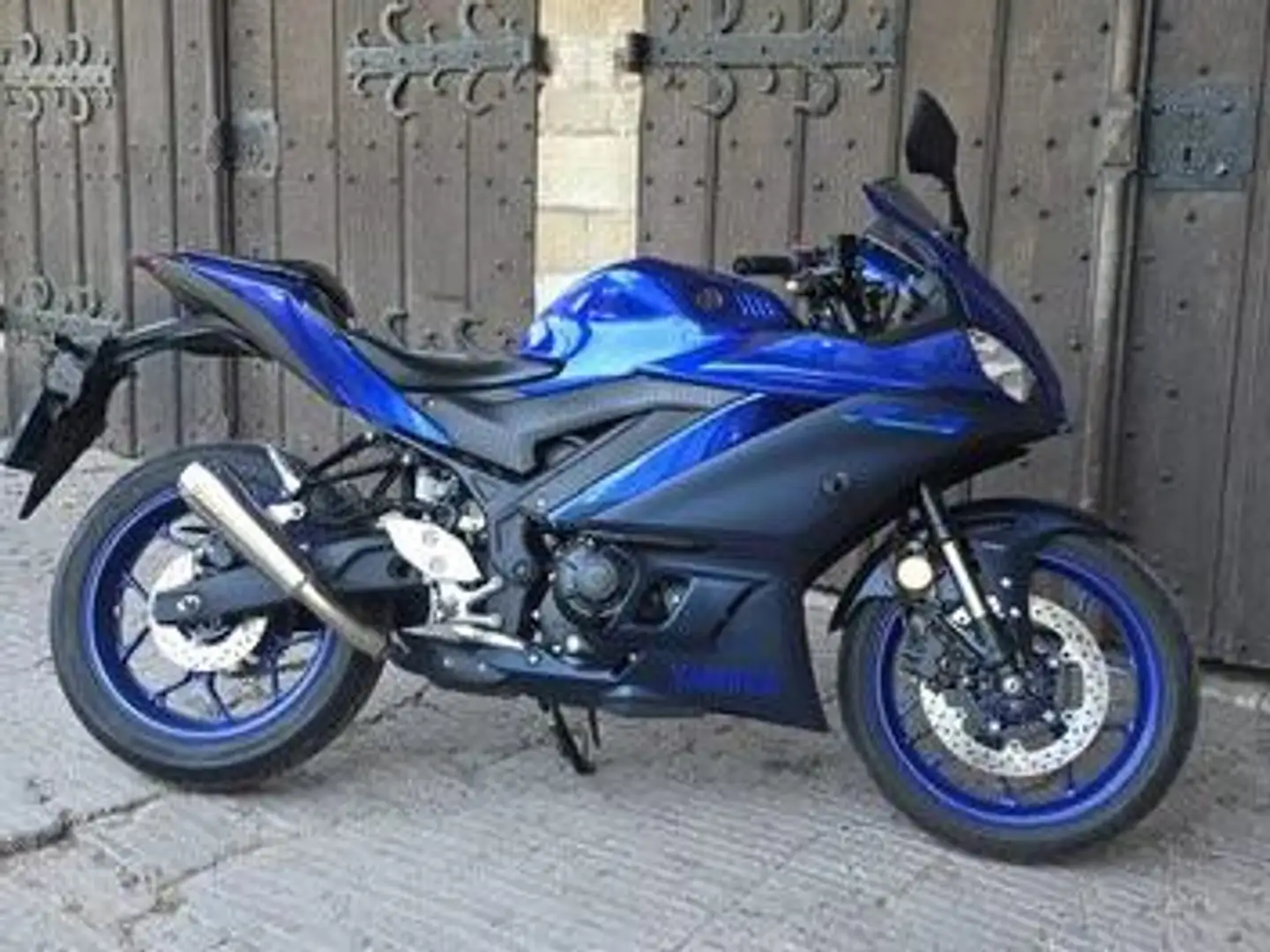 Yamaha YZF-R3 plava - 1