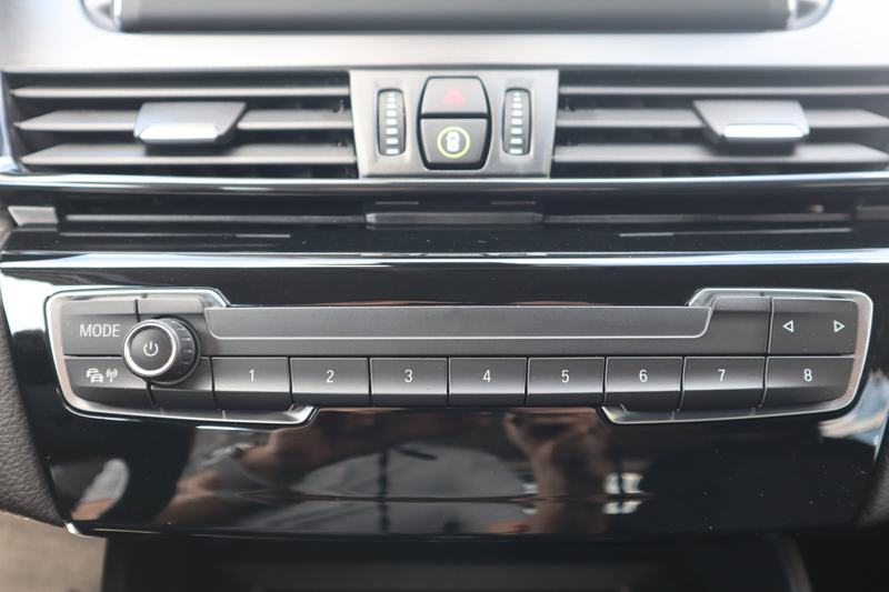 BMW 218 i Active Tourer — photo 10