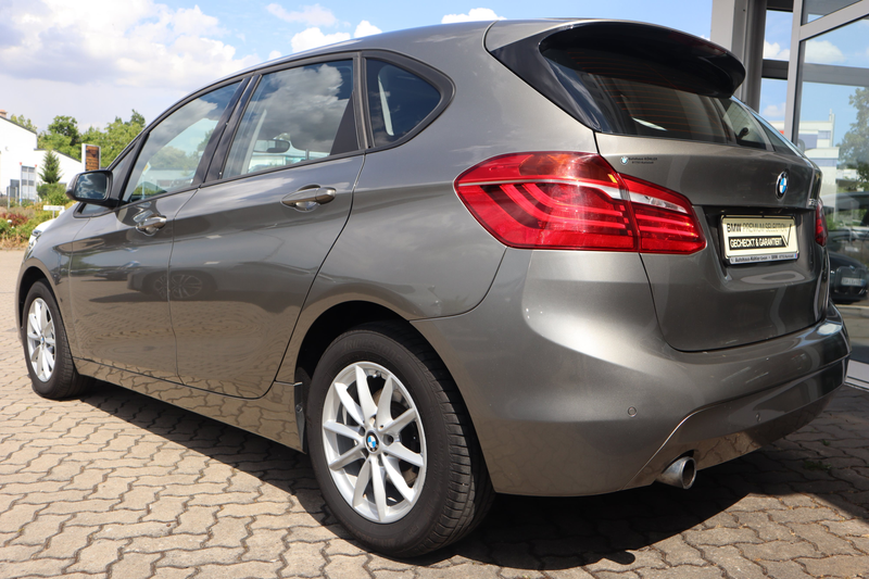 BMW 218 i Active Tourer — photo 3
