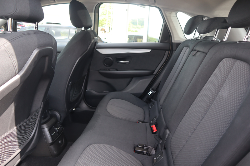 BMW 218 i Active Tourer — photo 6