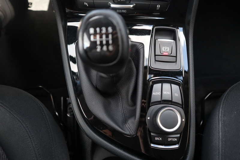 BMW 218 i Active Tourer — photo 8