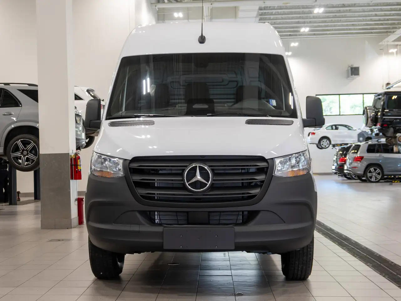 Mercedes-Benz Sprinter снимка Mercedes-Benz Sprinter
