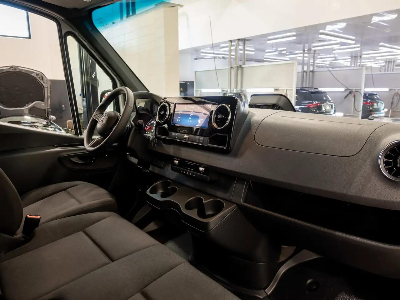 Mercedes-Benz Sprinter снимка Mercedes-Benz Sprinter