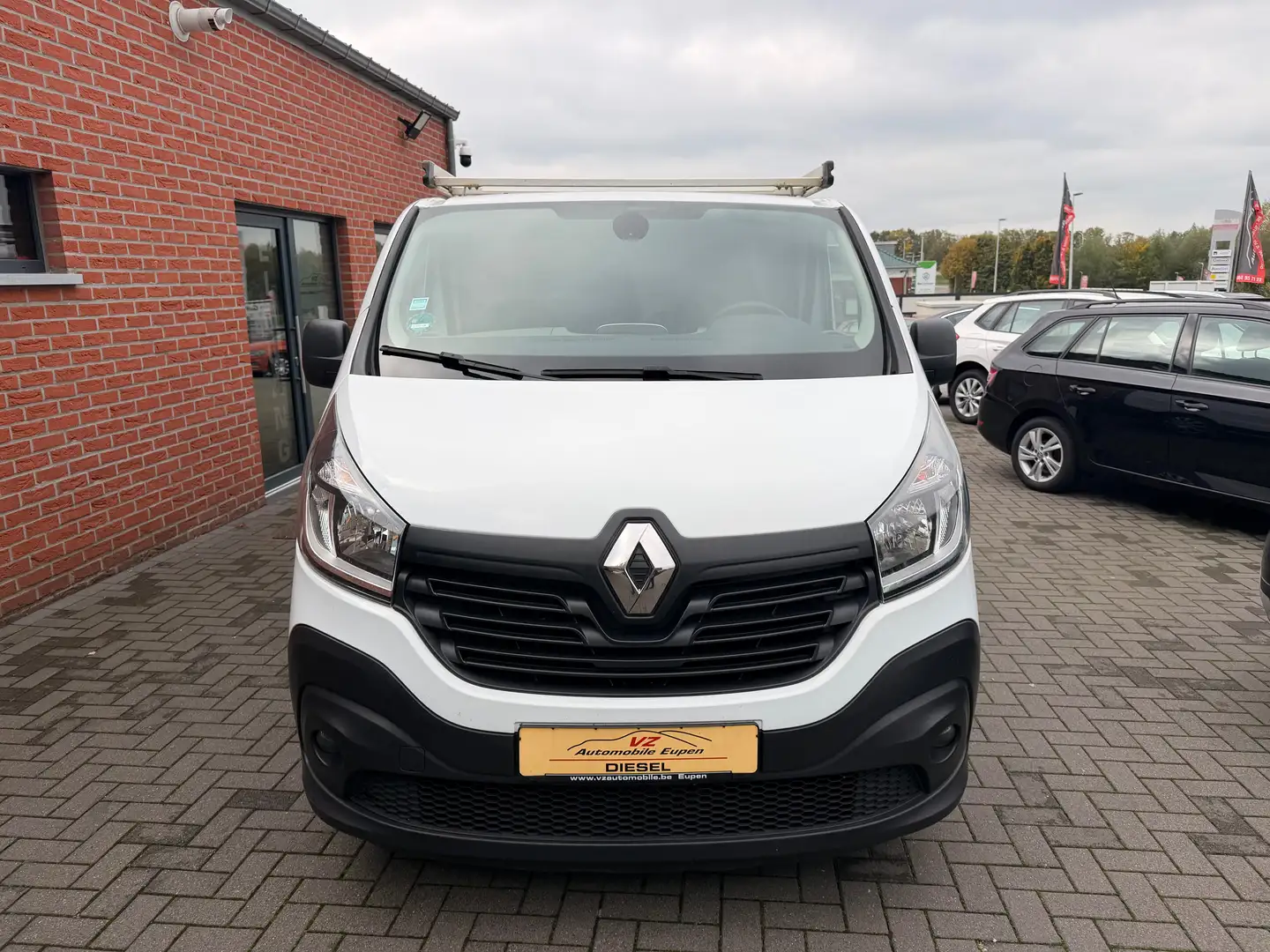 Renault Trafic Trafic 2.0 dCi 115 FAP Combi L1H1 Expression Weiß - 2