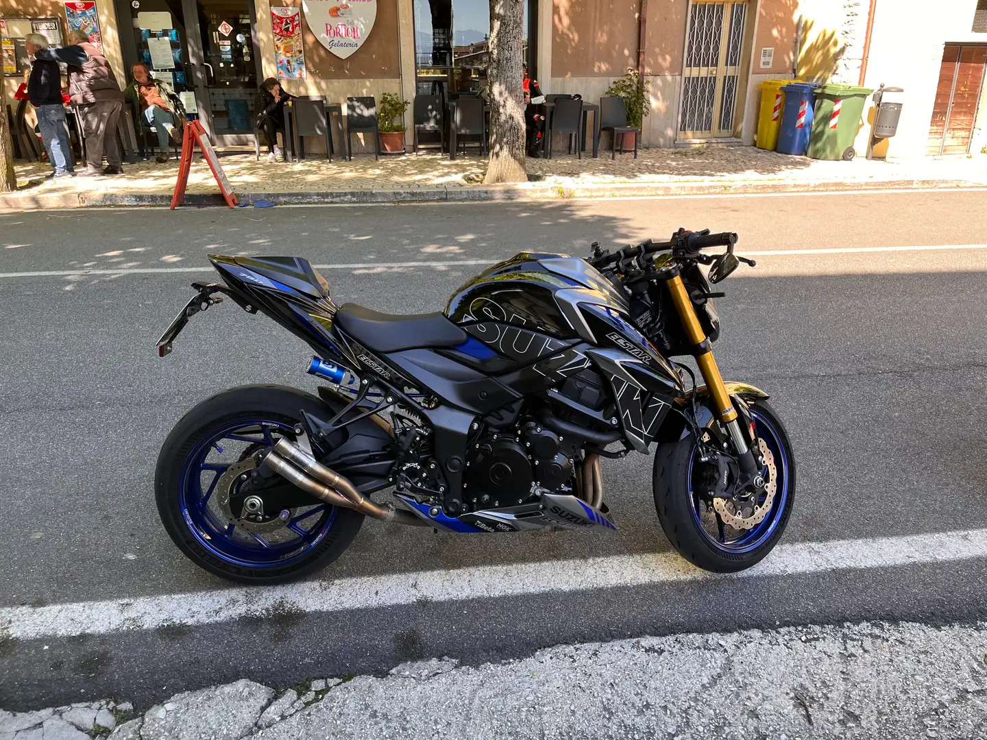 Suzuki GSX-S 750 Yugen Nero - 1