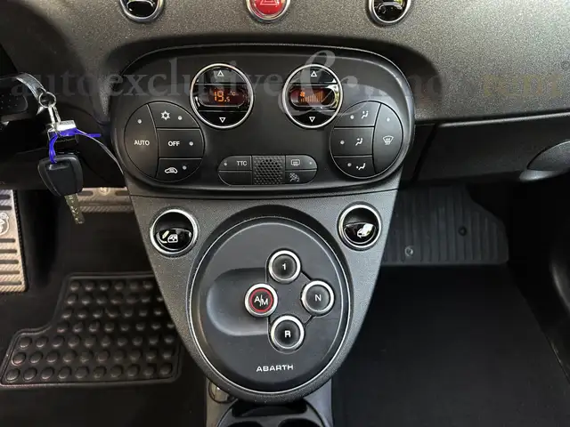 Abarth 595 view 9