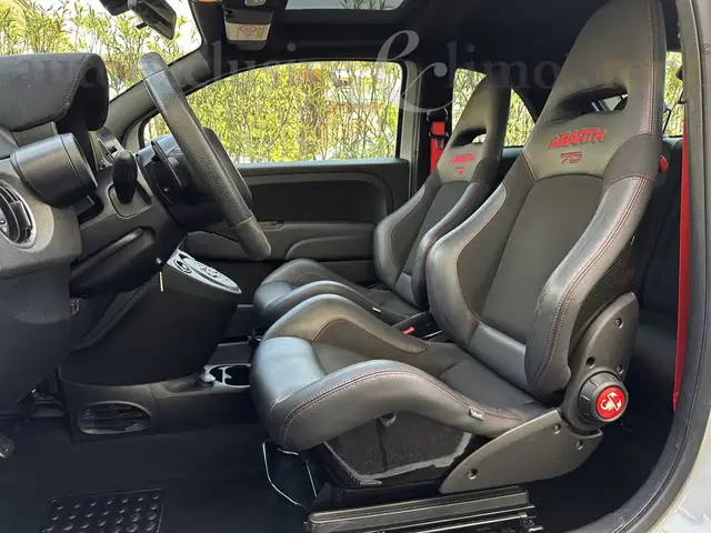 Abarth 595 view 5