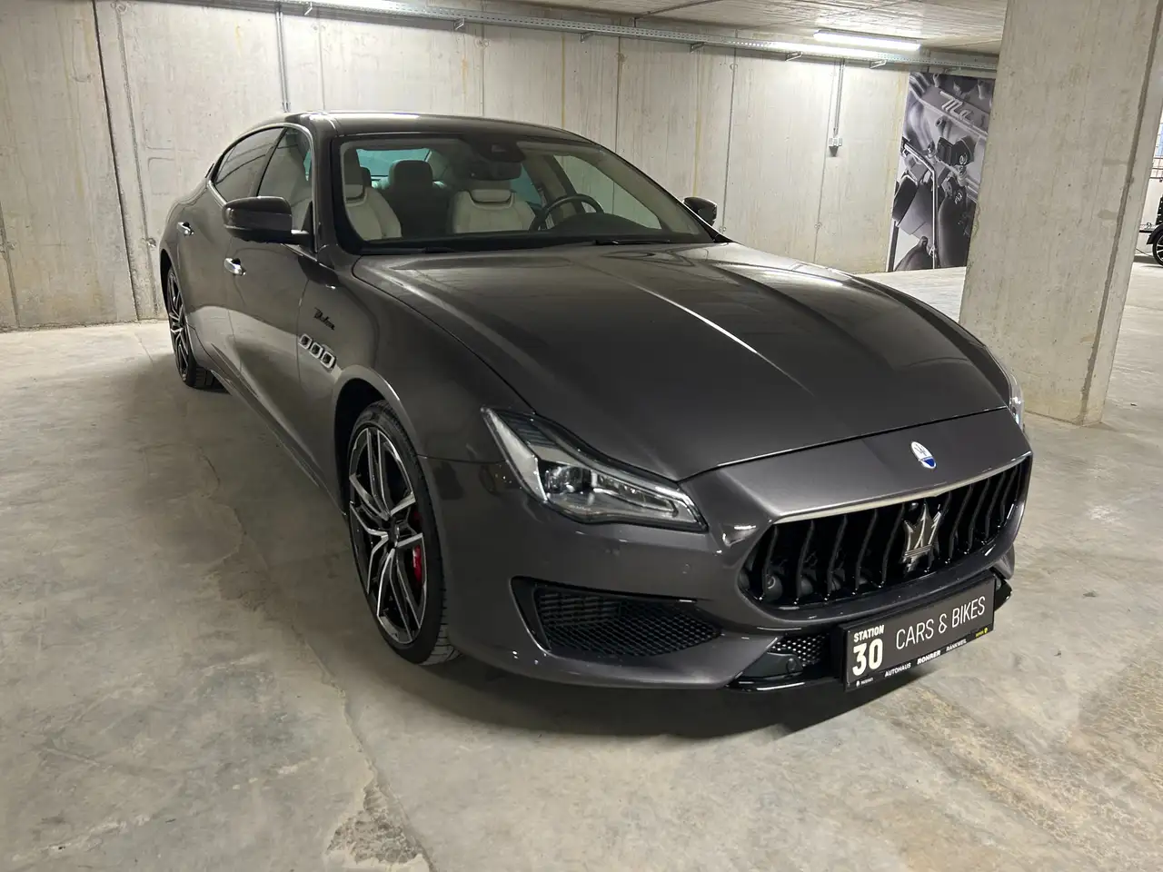 Maserati Quattroporte 2022