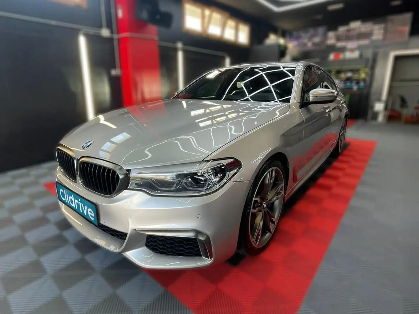 BMW 550 M550dA xDrive Grey - 2
