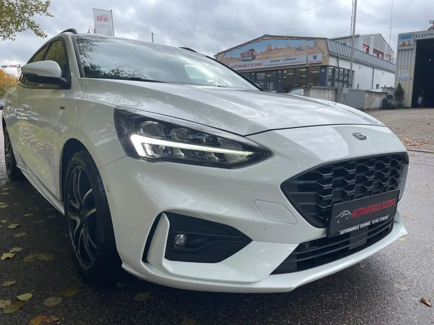 Ford Focus Turnier ST-Line Navi*Kamera*LED*ParkAssist Blanc - 2