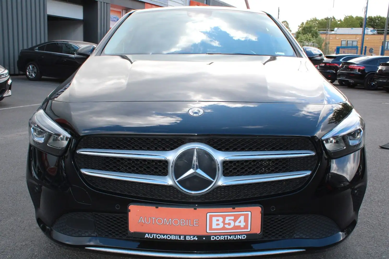 Mercedes-Benz B 180 d/NAVI/PDC/LED/1 HAND/TOP/ Negro - 2