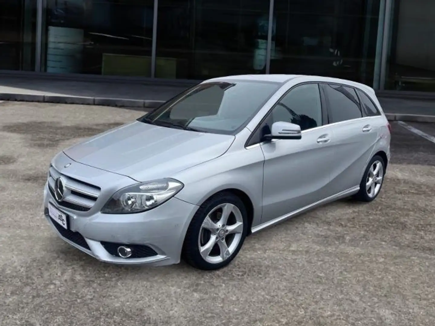 Mercedes-Benz B 180 be Premium Zilver - 1